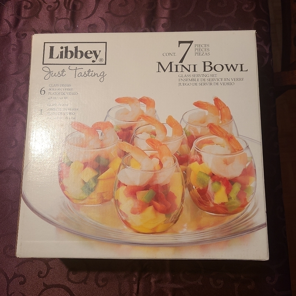*2 for $30* Vintage 7pcs Glass Mini Bowl Set with Serving Tray